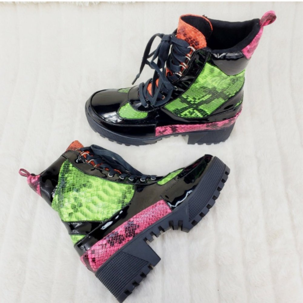 Cape Robbin Queen Pin Boots